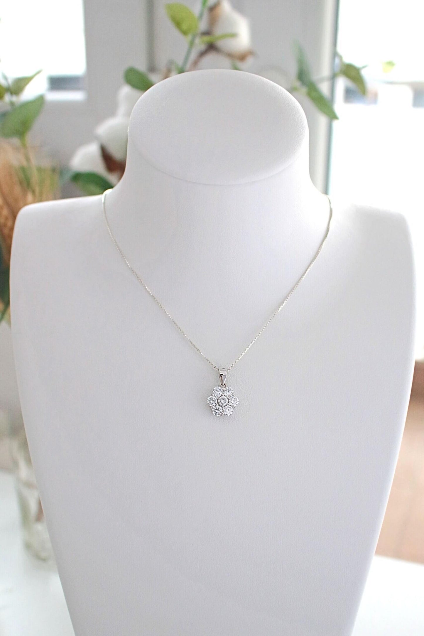 Silver Flower Cz