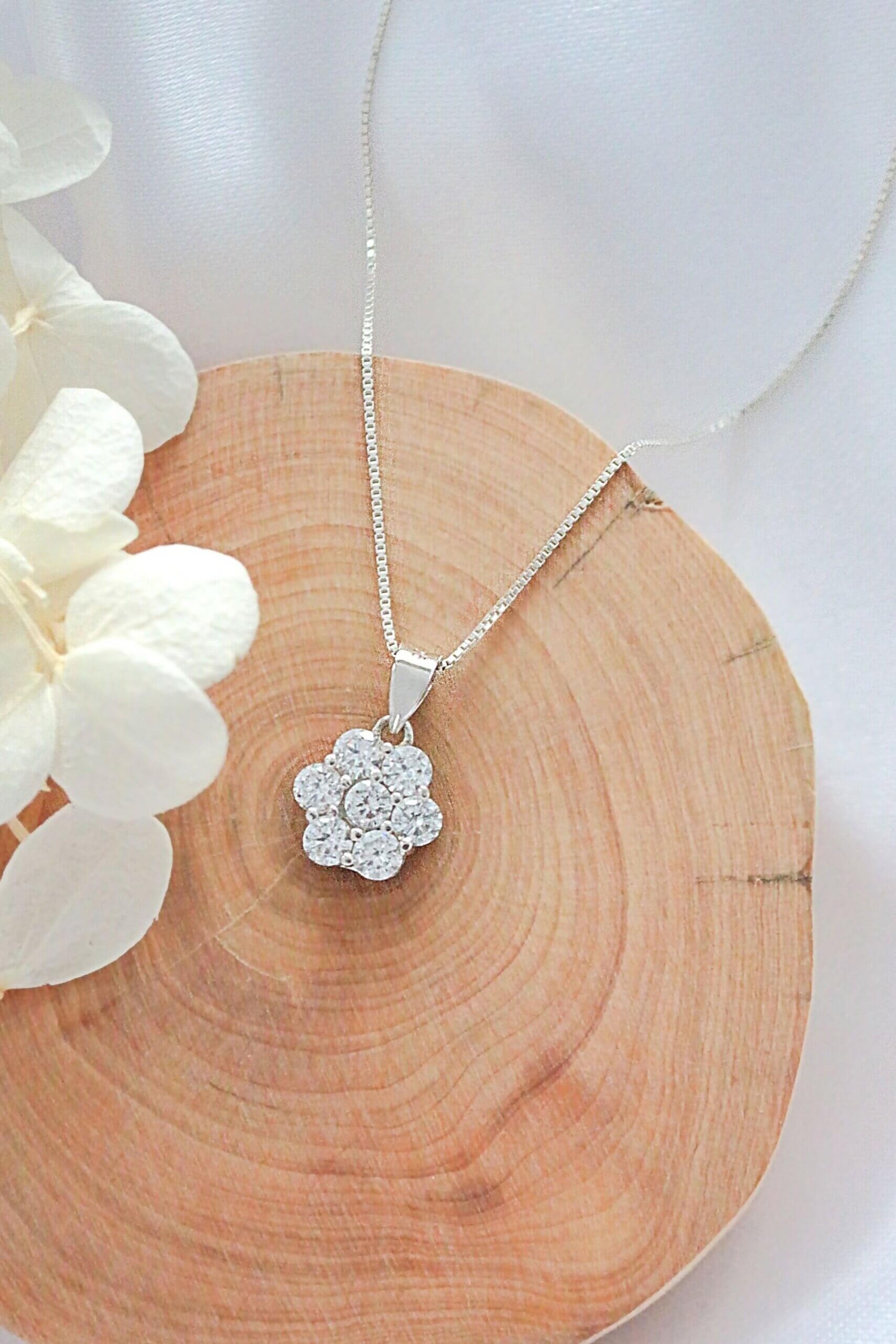 Silver Flower Cz